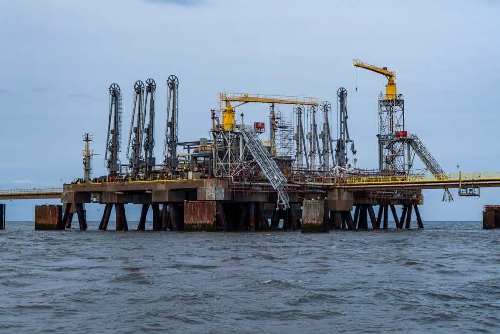 comment travailler sur une plateforme petroliere